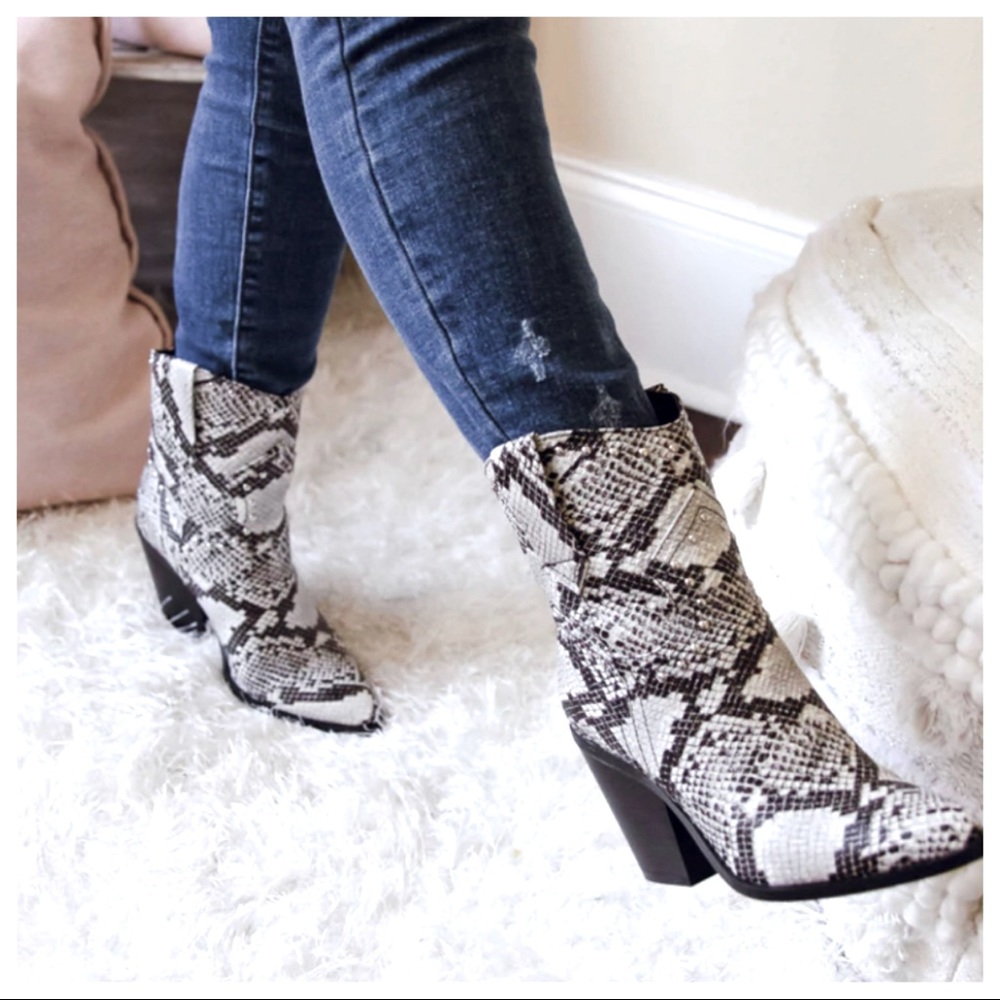 FABULOUS💋THE ADELE SNAKESKIN COWBOY WESTERN BOOTS❣️